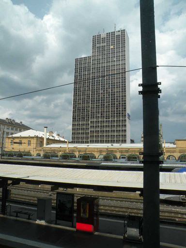  gare de Nancy et gratte-ciel